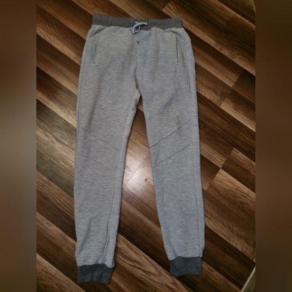 ZARA Boys Size 13/14 Gray Joggers - Picture 1 of 2